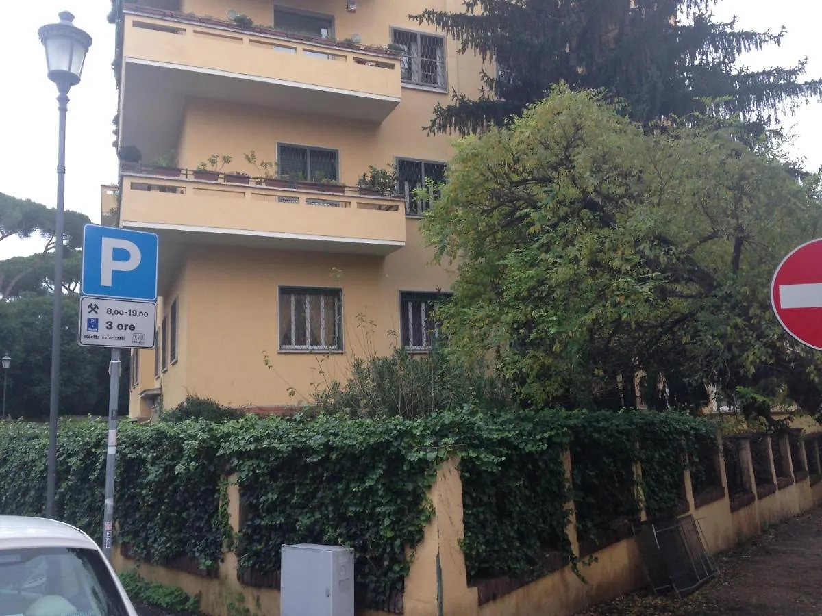 Apartment A Few Steps From Villa Ada 8